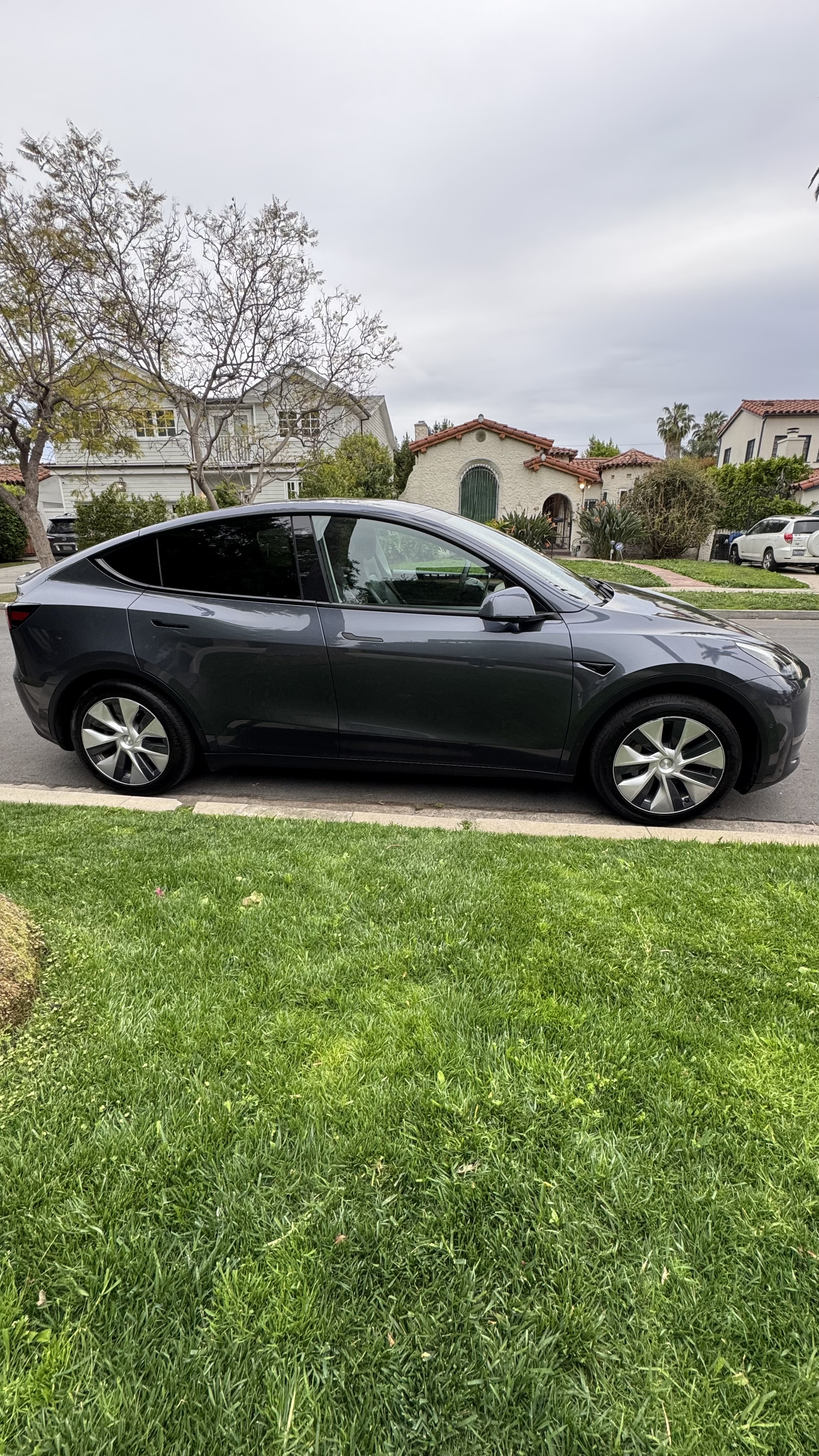Used 2023 Tesla Model Y Long Range AWD/4WD image 8