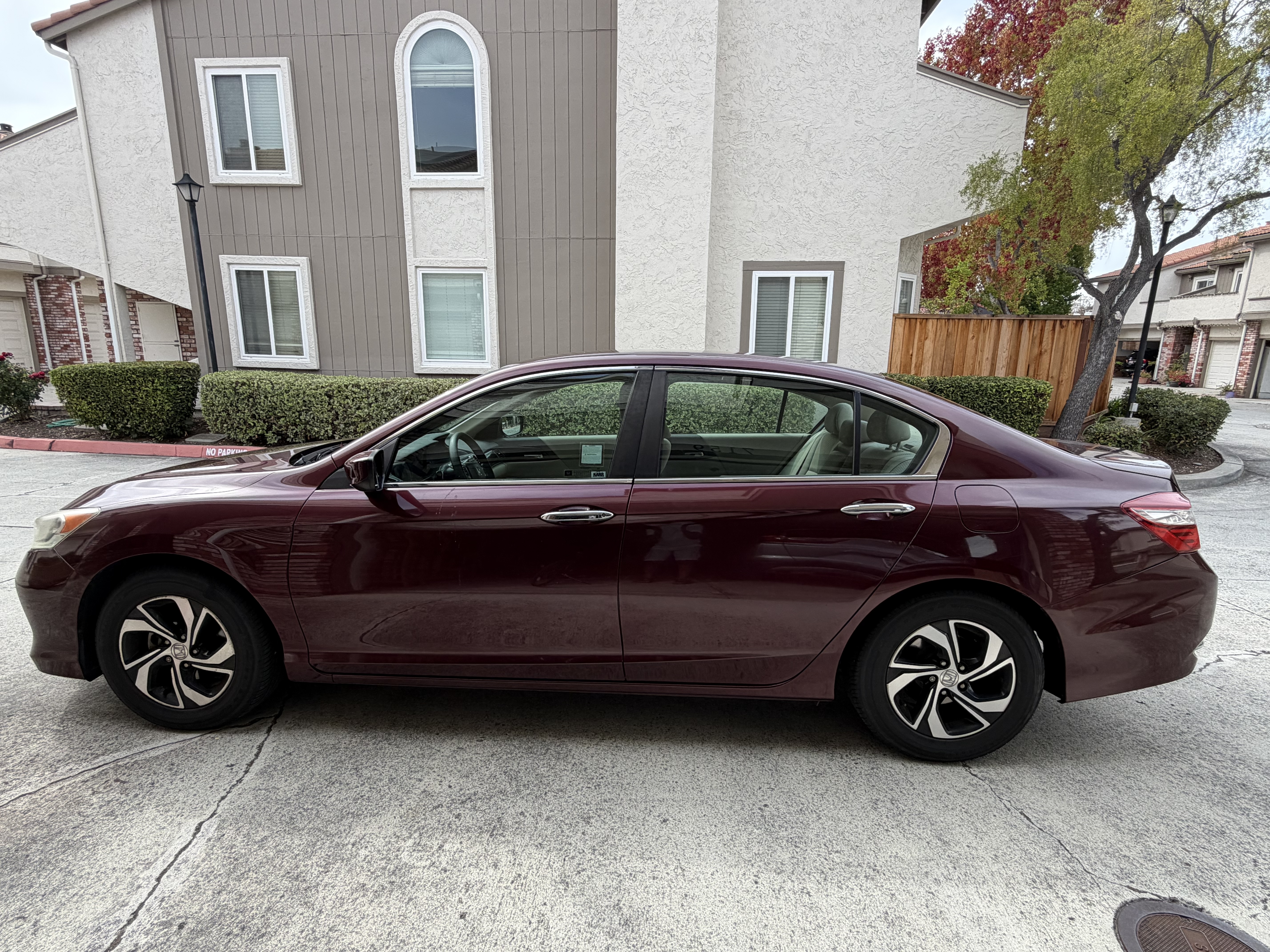 Used 2017 Honda Accord LX image 6