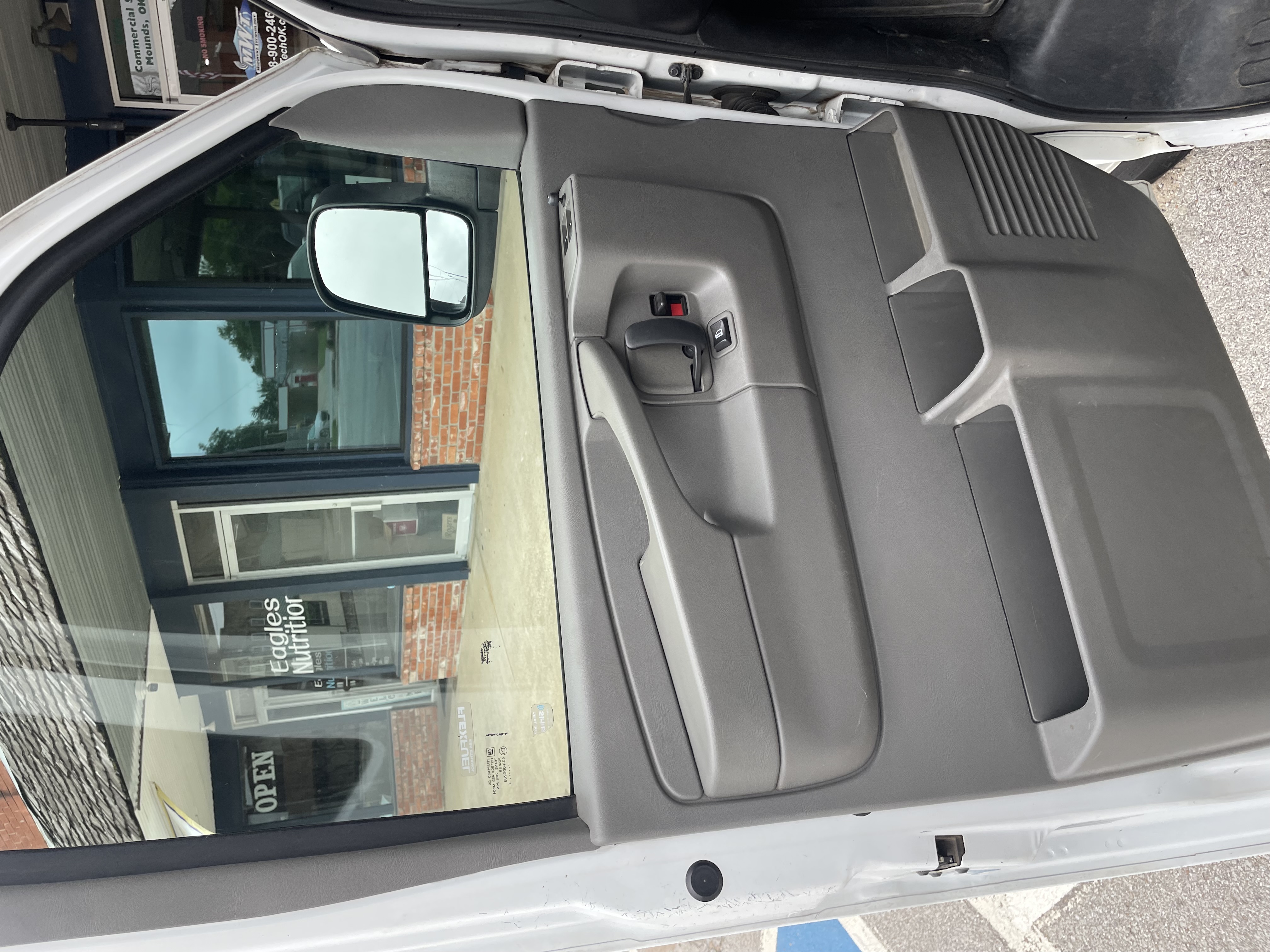 Used 2014 Chevrolet Express 1500 LT w/ LT Preferred Equipment Group RWD image 19