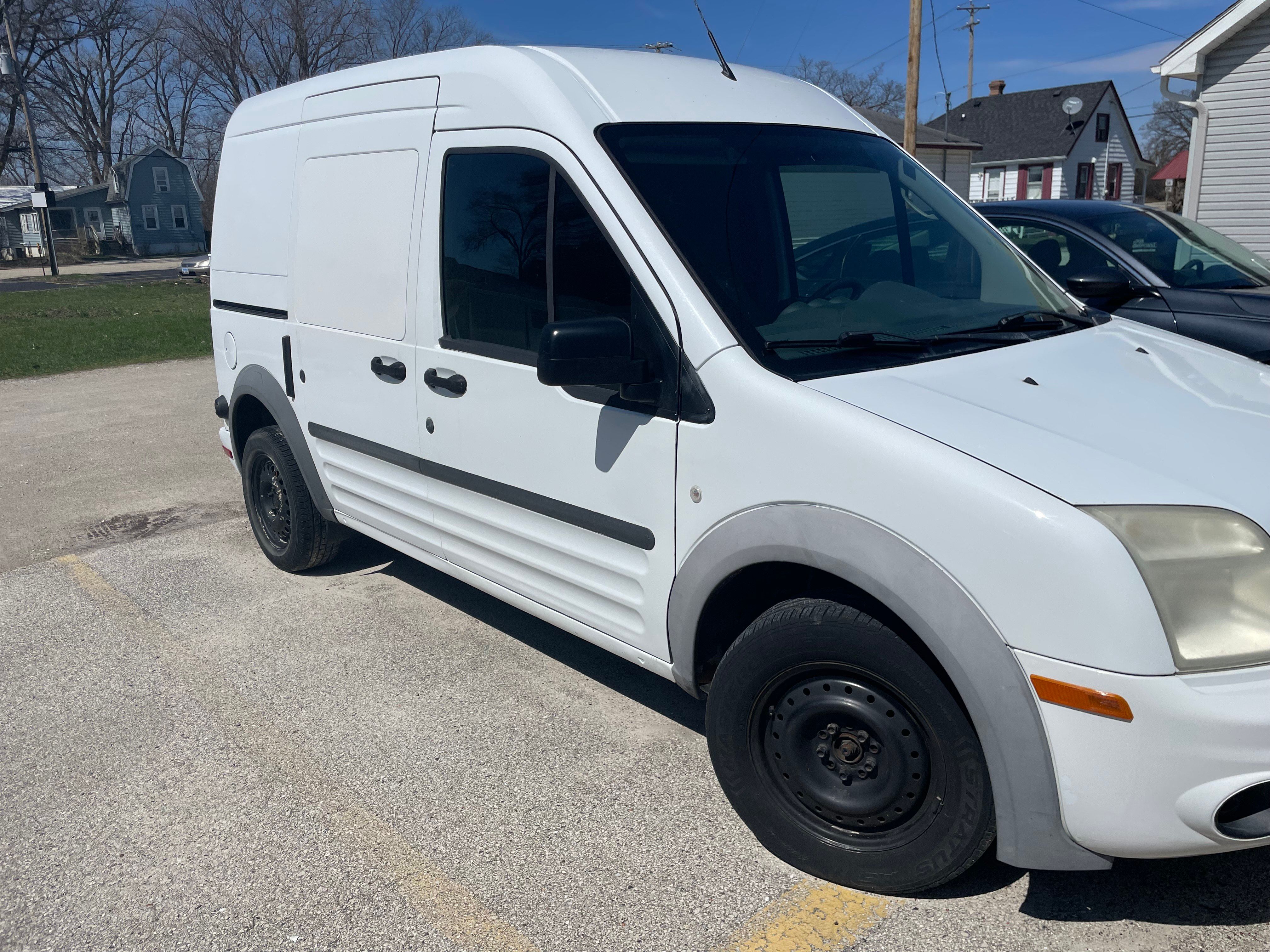 Used 2013 Ford Transit Connect XLT FWD image 9