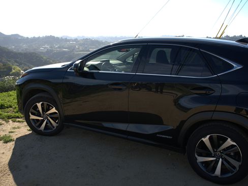 Used 2020 Lexus NX 300h AWD w/ Premium Package image 11