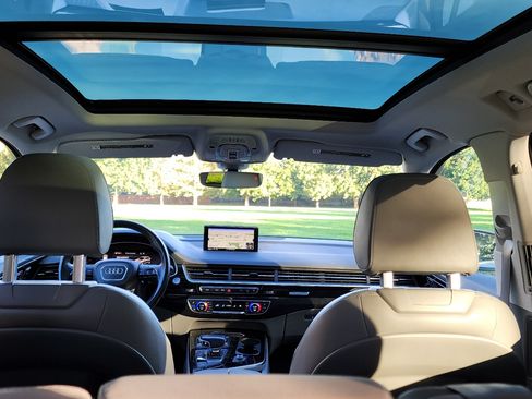 Used 2017 Audi Q7 3.0T Prestige image 13