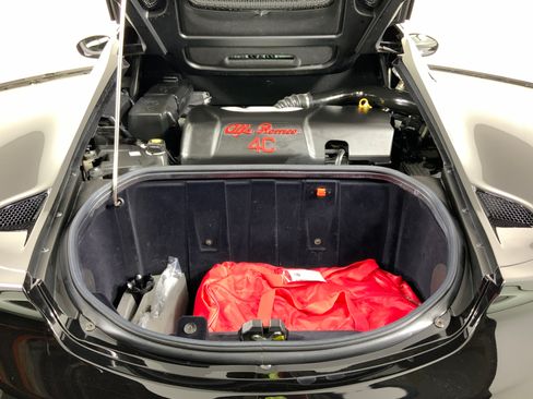 Used 2018 Alfa Romeo 4C Spider RWD image 8