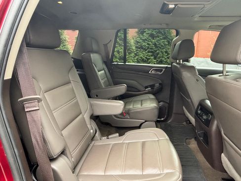 Used 2018 GMC Yukon Denali w/ Open Road Package image 11