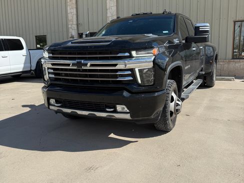 Used 2022 Chevrolet Silverado 3500 High Country w/ Safety Package II AWD/4WD image 5
