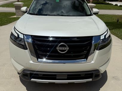 Used 2024 Nissan Pathfinder SL