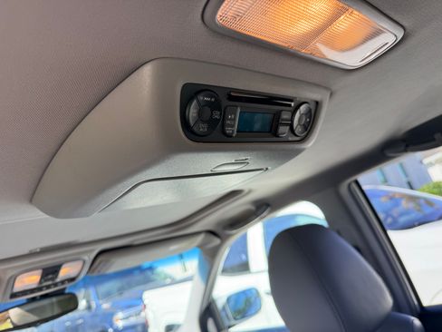 Used 2005 Acura MDX Touring image 10