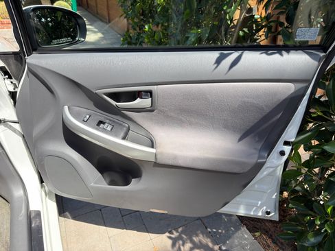 Used 2010 Toyota Prius FWD image 15