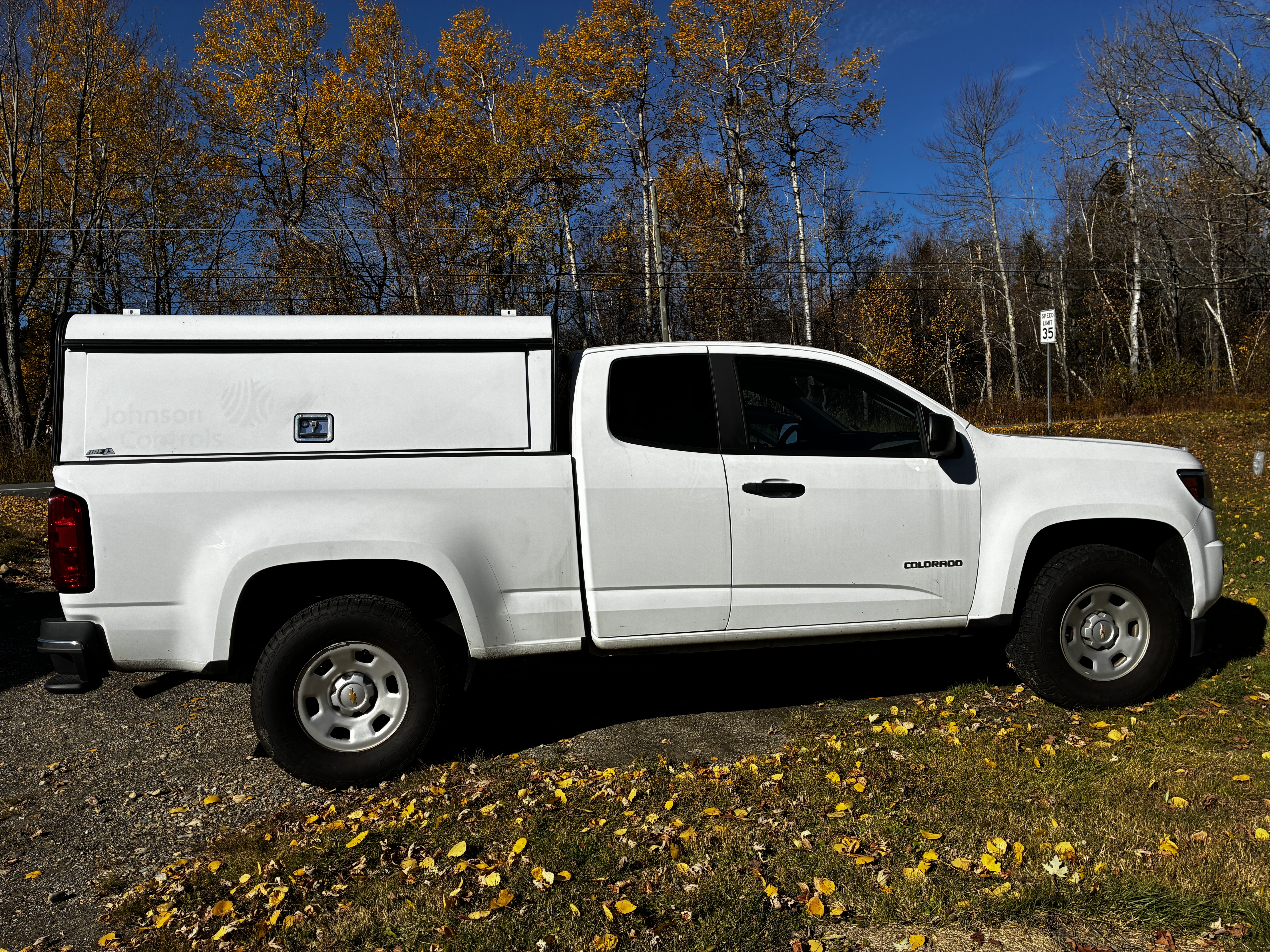 Used 2020 Chevrolet Colorado W/T w/ WT Convenience Package RWD image 4