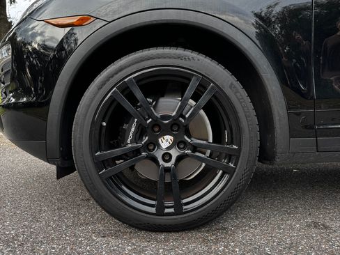 Used 2014 Porsche Cayenne image 9