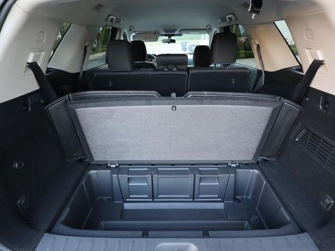 Used 2022 Nissan Pathfinder SV image 21