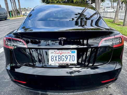 Used 2021 Tesla Model 3 Standard Range Plus image 14
