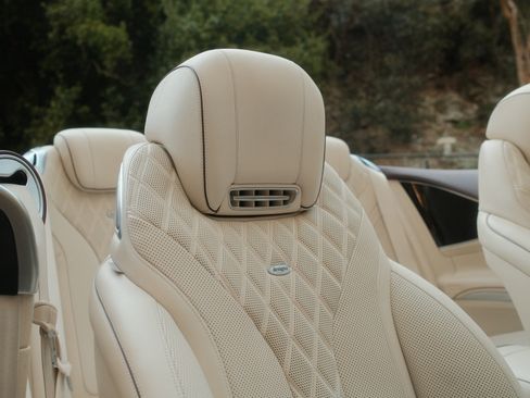 Used 2020 Mercedes-Benz S 560 Cabriolet image 5