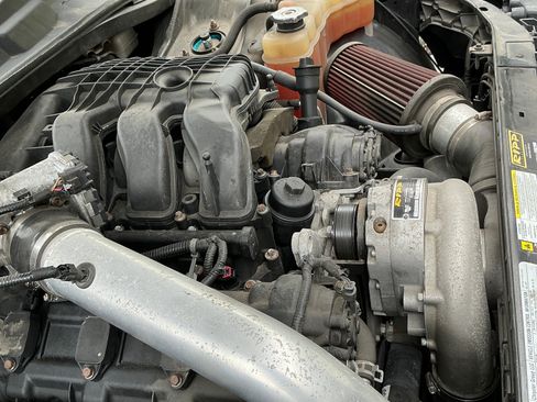 Used 2011 Dodge Challenger image 5