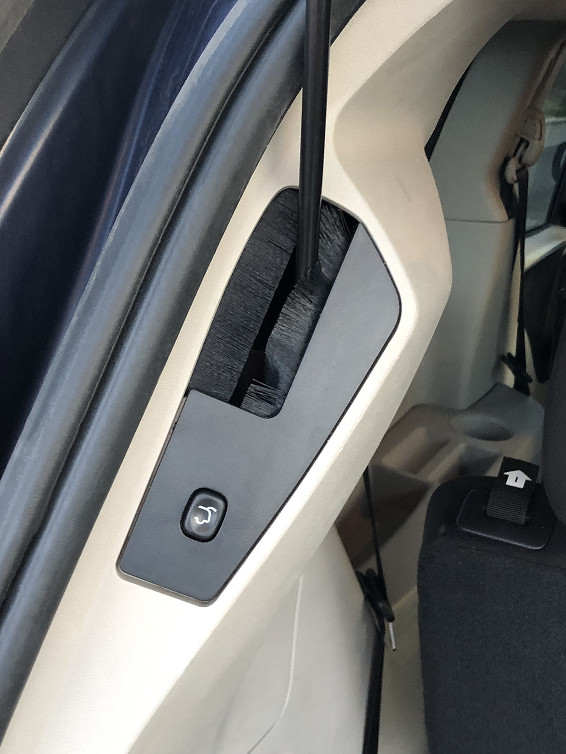Used 2014 Dodge Grand Caravan SXT w/ Rear Park Assist Package FWD image 21