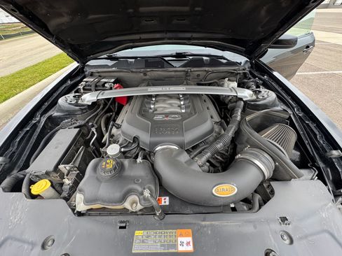 Used 2012 Ford Mustang GT Premium RWD image 15