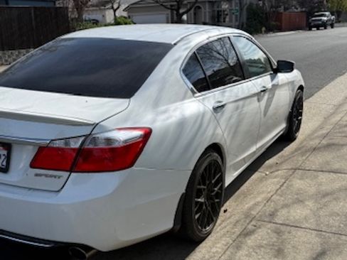 Used 2014 Honda Accord Sport image 2