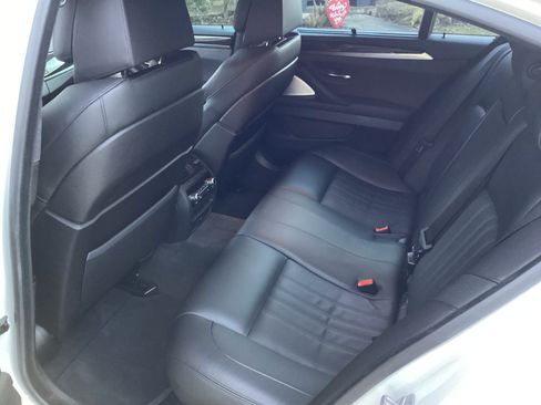 Used 2013 BMW M5 image 15