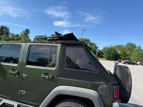 Used 2008 Jeep Wrangler Unlimited X AWD/4WD image 4