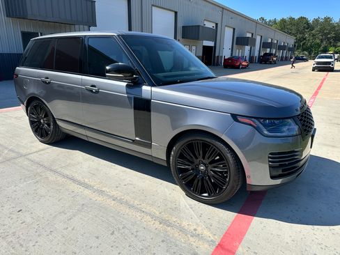 Used 2019 Land Rover Range Rover Supercharged image 1