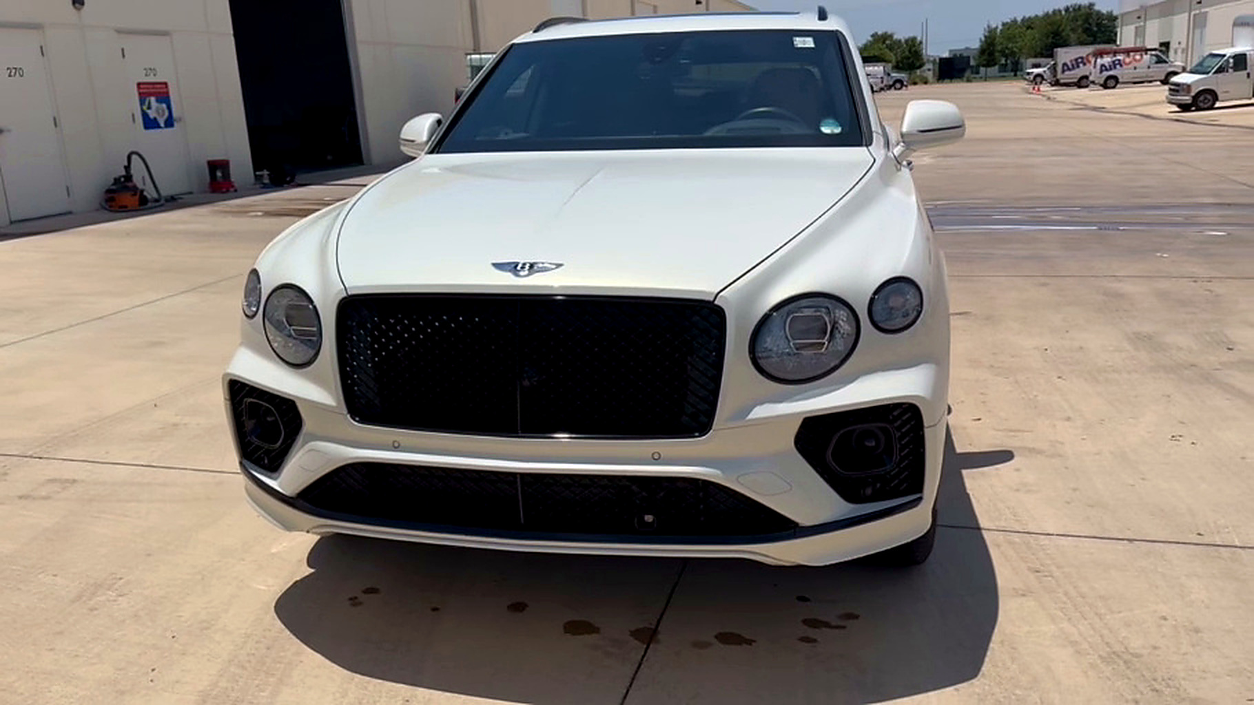 Used 2021 Bentley Bentayga AWD/4WD image 8