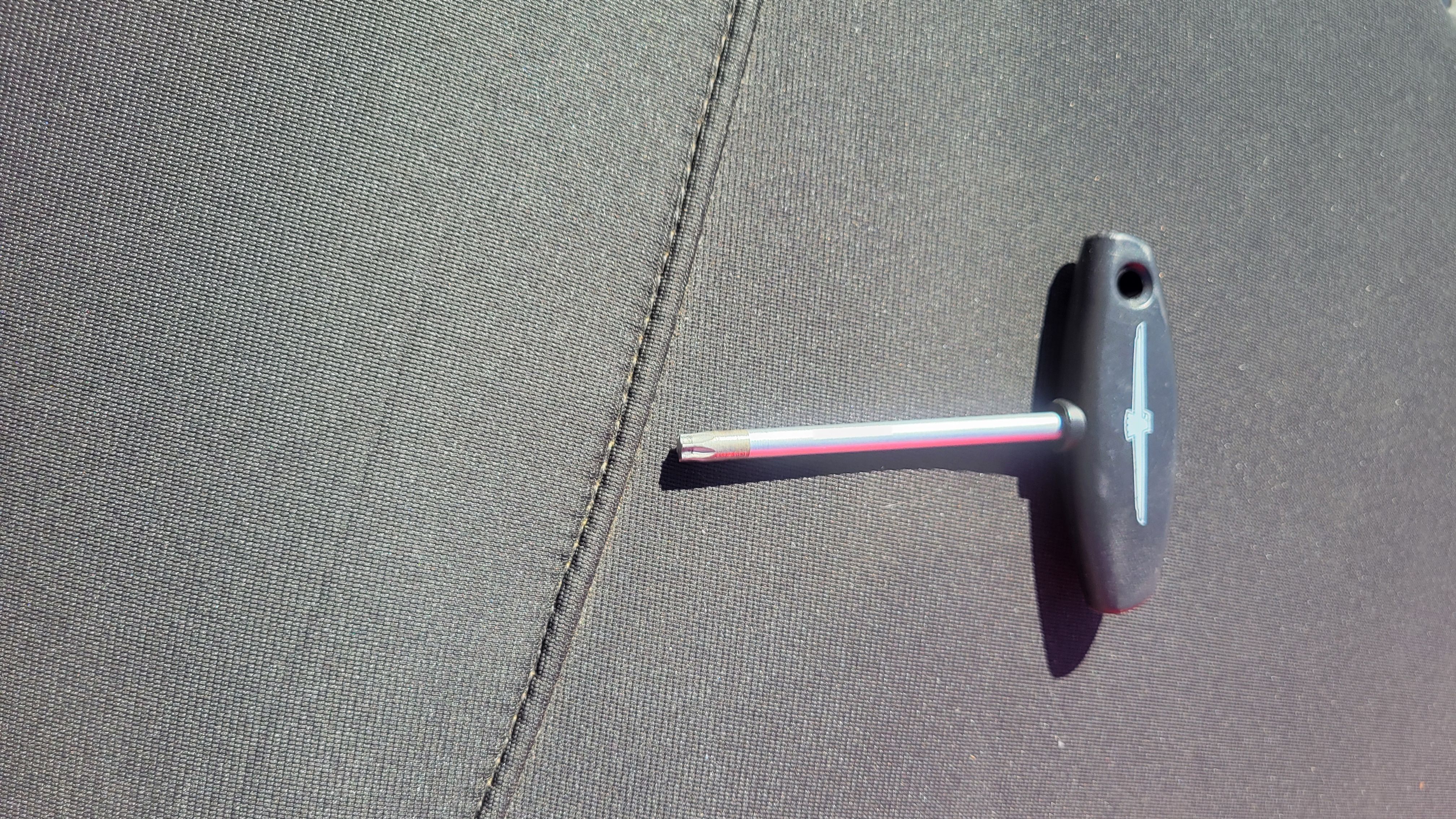Used 2004 Ford Thunderbird RWD image 16