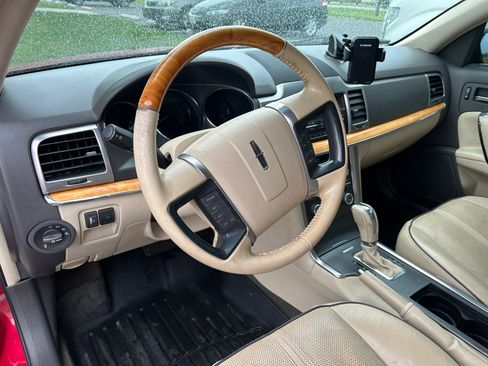 Used 2012 Lincoln MKZ FWD image 17