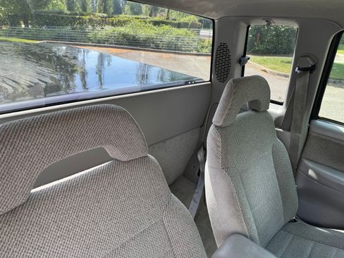 Used 1995 Chevrolet S10 Pickup LS RWD image 11