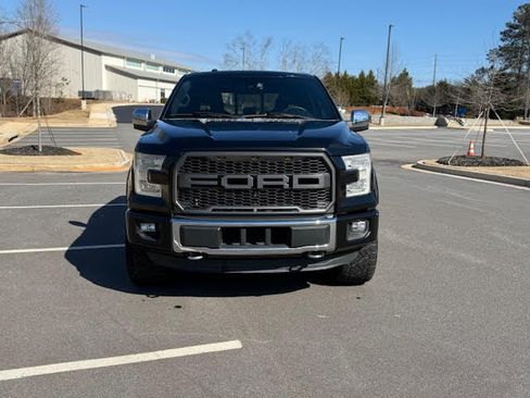 Used 2016 Ford F150 Platinum w/ Equipment Group 701A Luxury image 5