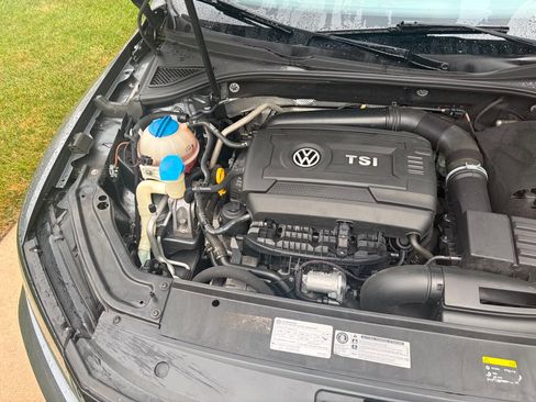 Used 2016 Volkswagen Passat 1.8T SE FWD image 23
