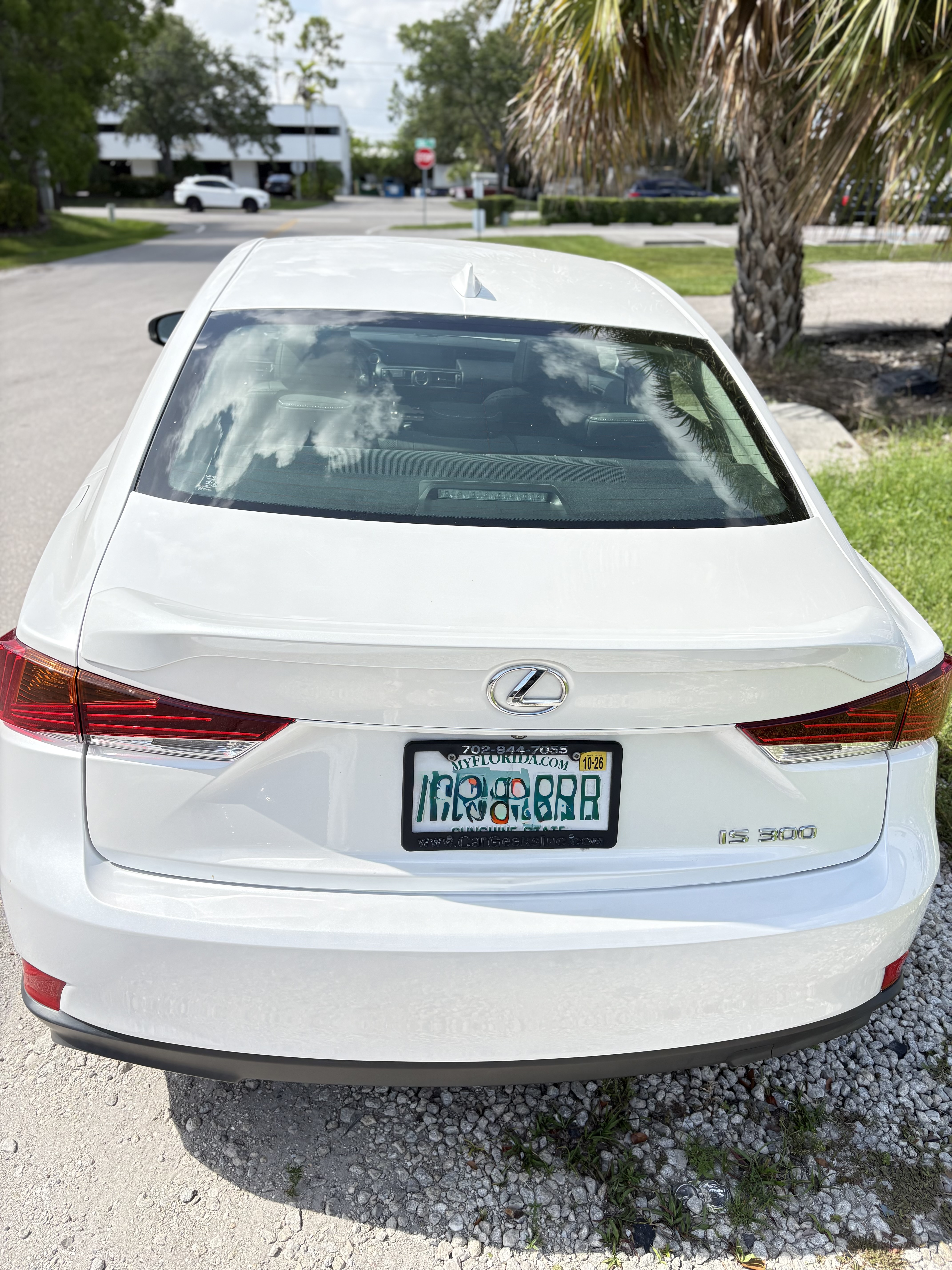 Used 2020 Lexus IS 300 w/ Accessory Package RWD image 4