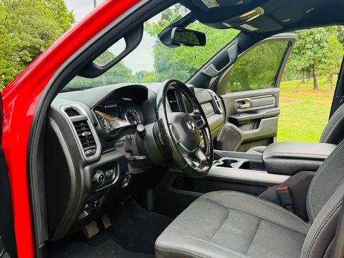 Used 2019 RAM 1500 Big Horn AWD/4WD image 8