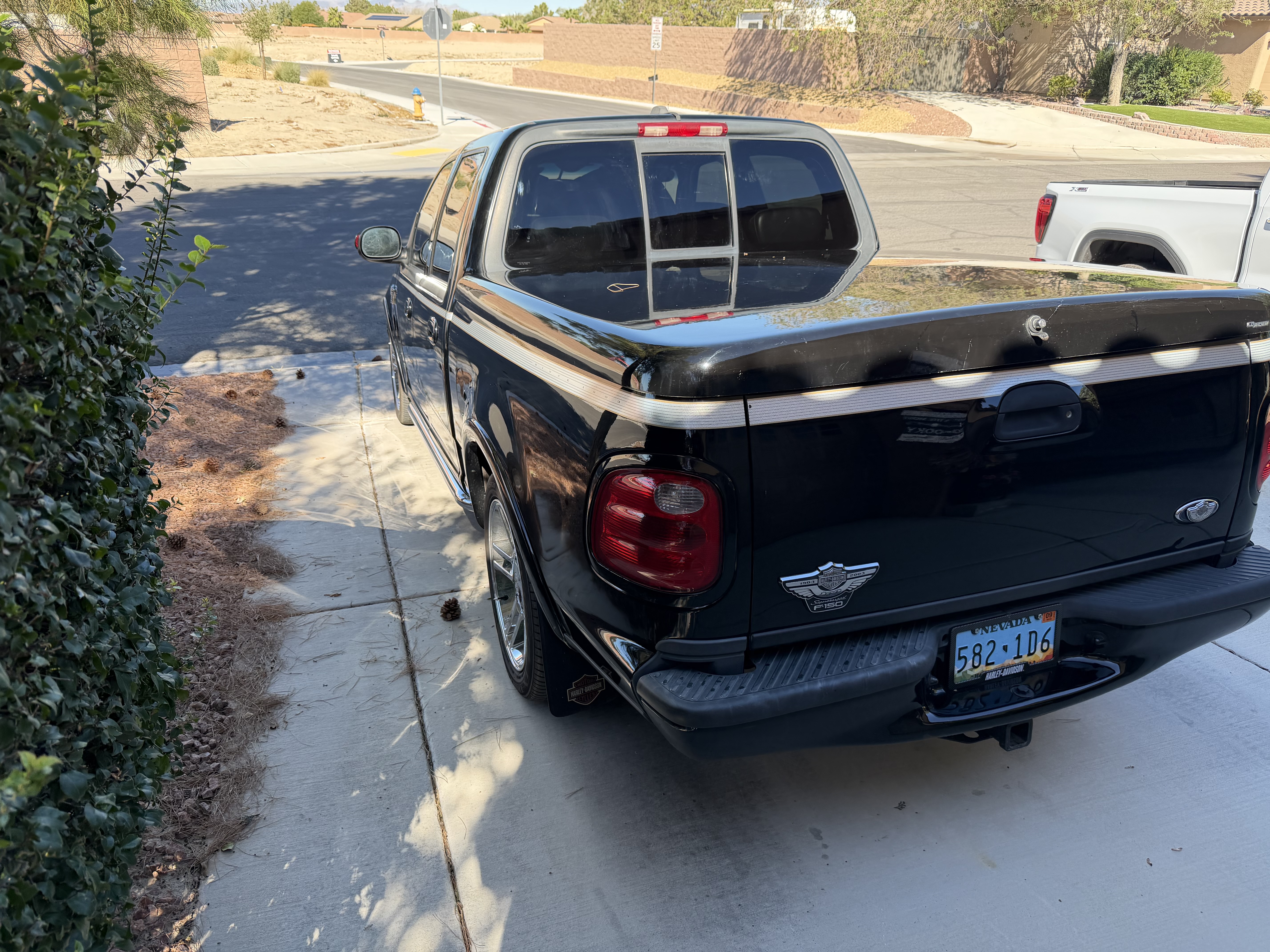 Used 2003 Ford F150 Harley-Davidson RWD image 6