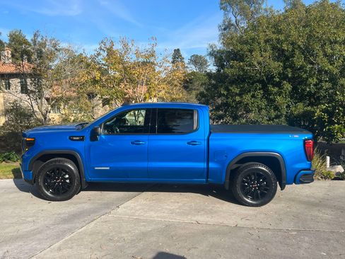 Used 2023 GMC Sierra 1500 Elevation w/ X31 Off-Road Package image 6