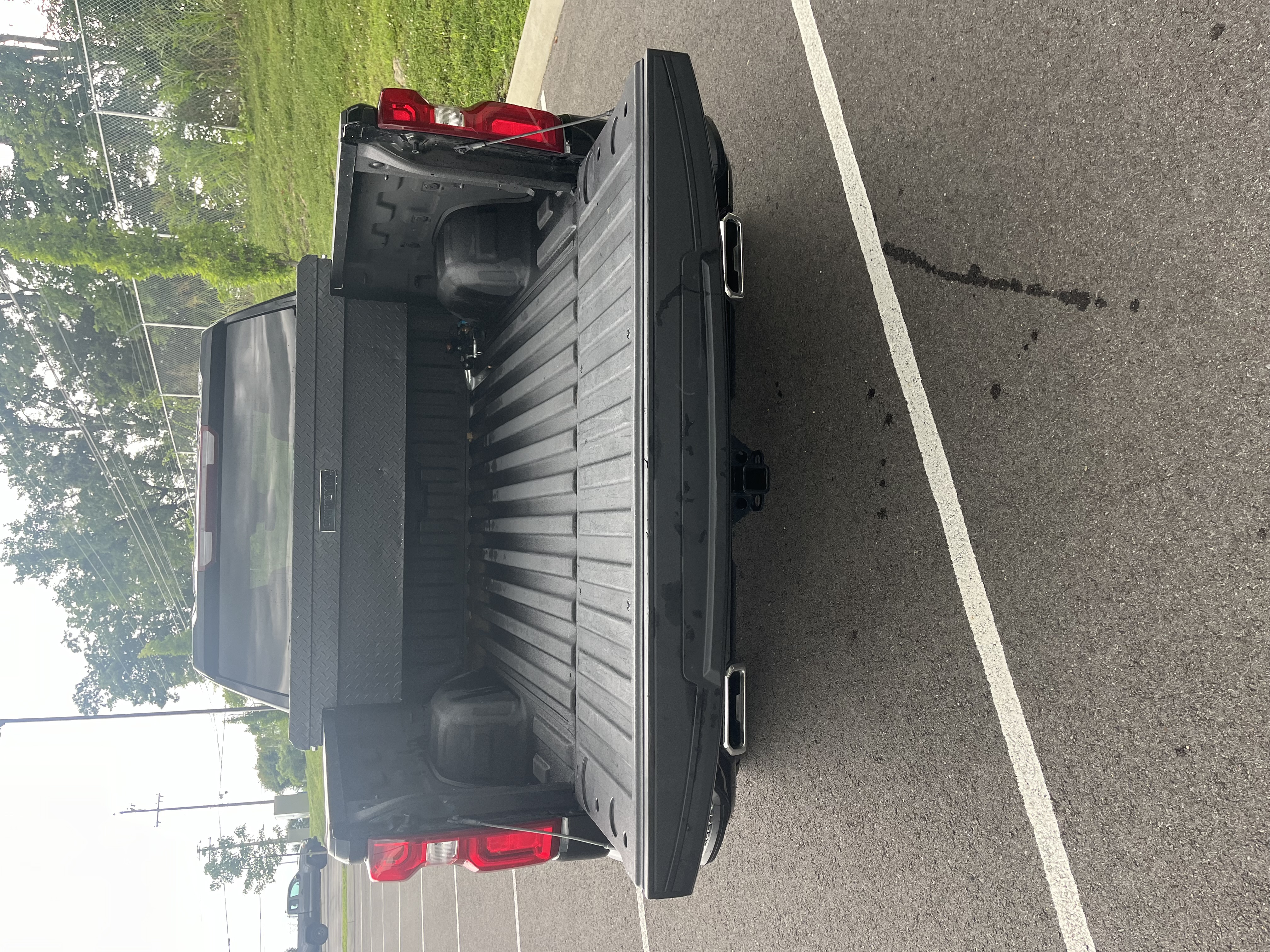 Used 2023 Chevrolet Silverado 1500 RST AWD/4WD image 9