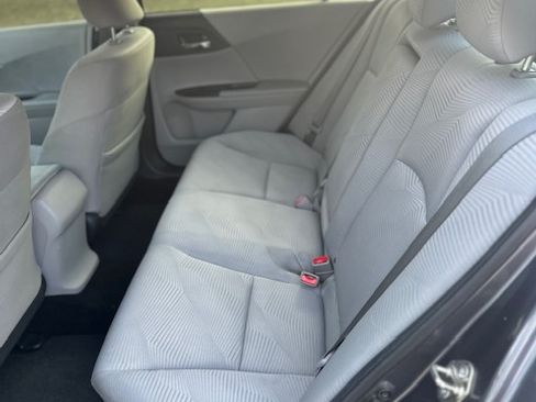 Used 2016 Honda Accord LX image 9