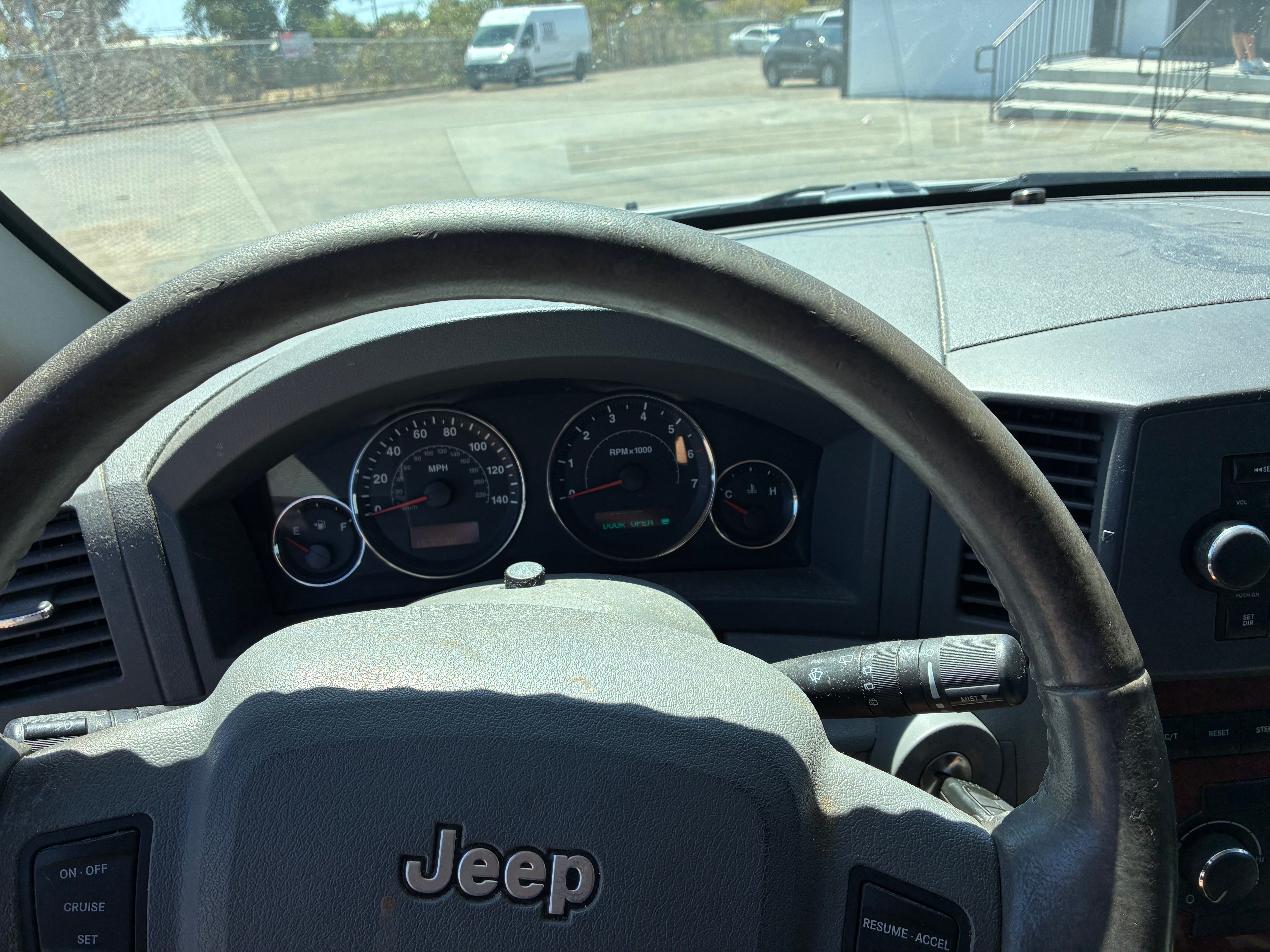 Used 2007 Jeep Grand Cherokee Limited w/ Trailer Tow Group IV RWD image 10