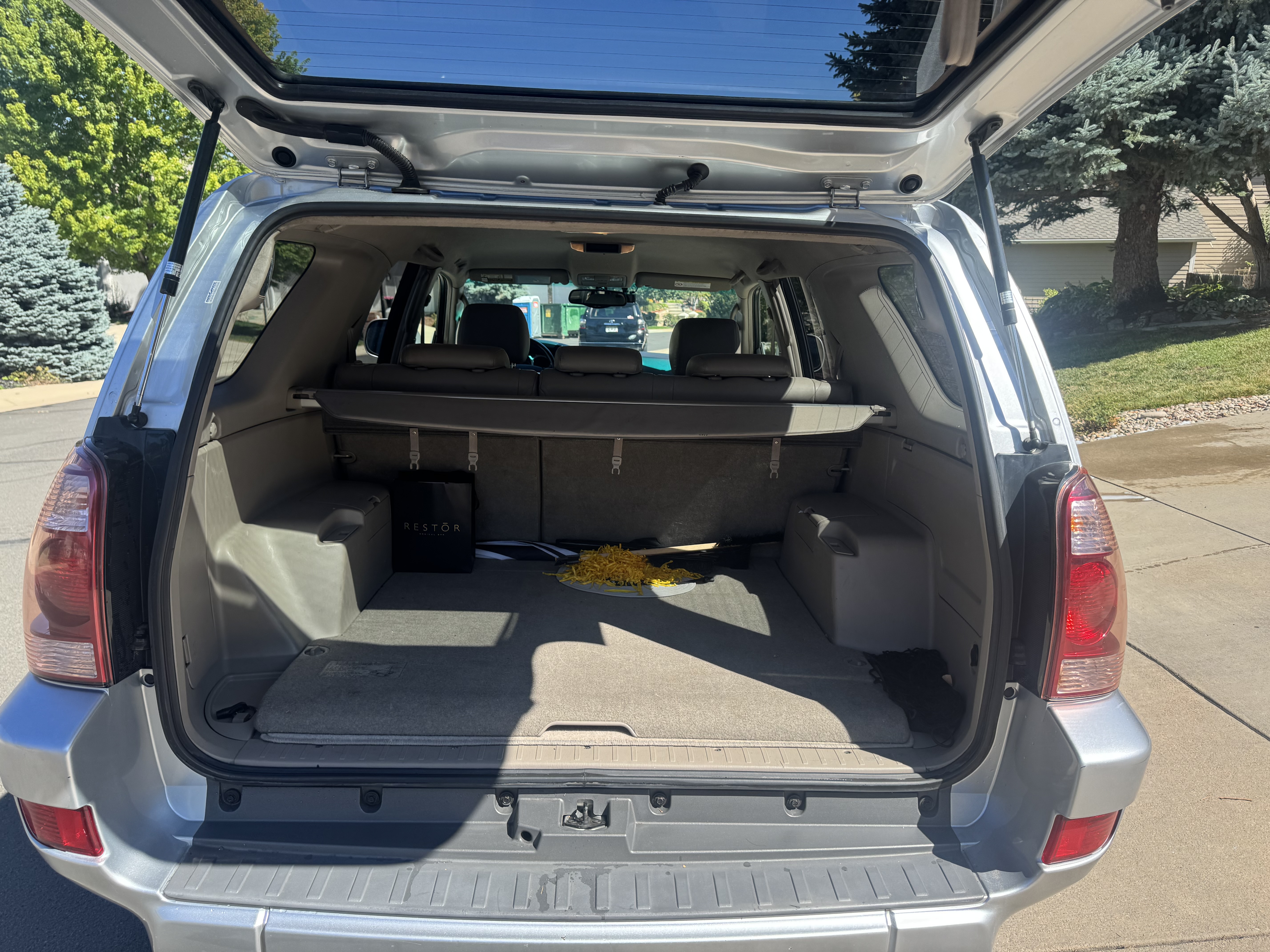 Used 2004 Toyota 4Runner Limited AWD/4WD image 6