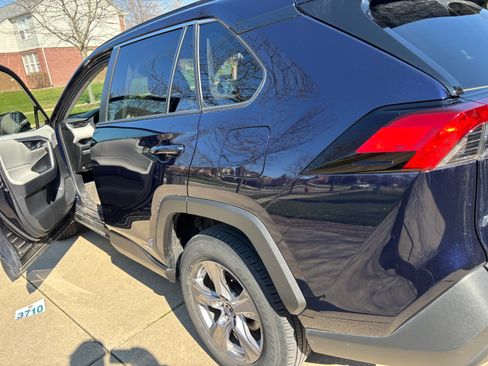 Used 2023 Toyota RAV4 XLE w/ XLE Grade Weather Package image 5