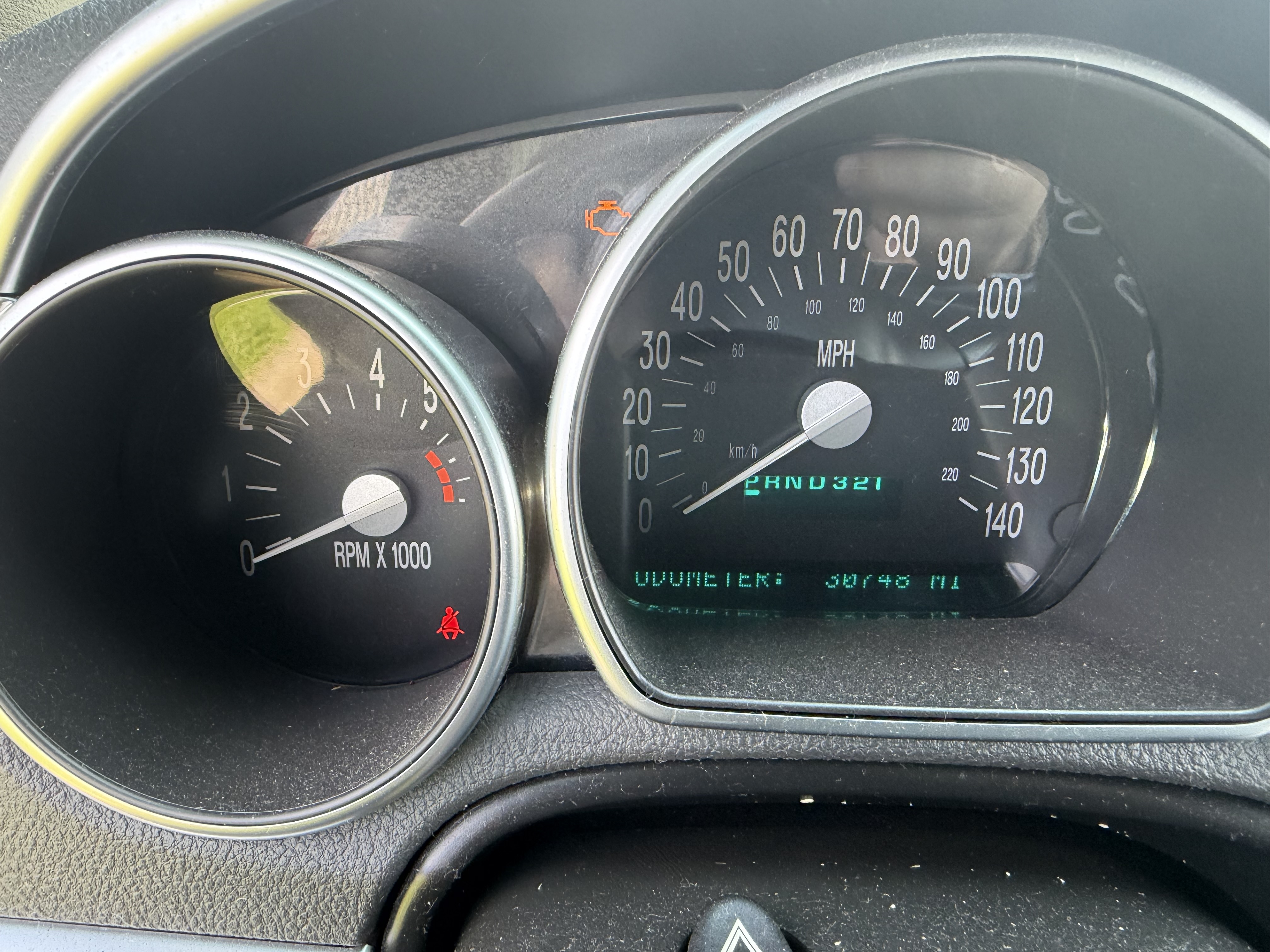 Used 2004 Chevrolet SSR w/ Preferred Equipment Group RWD image 9