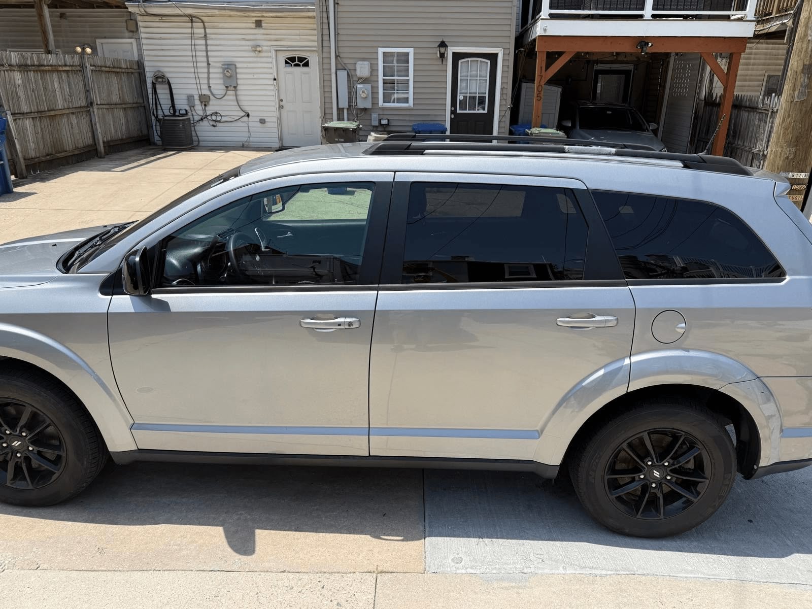 Used 2019 Dodge Journey SE FWD image 2