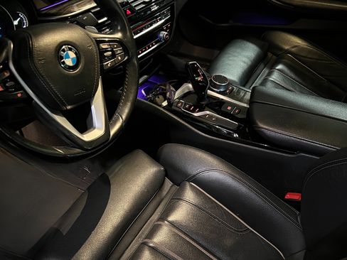 Used 2018 BMW 530e image 15