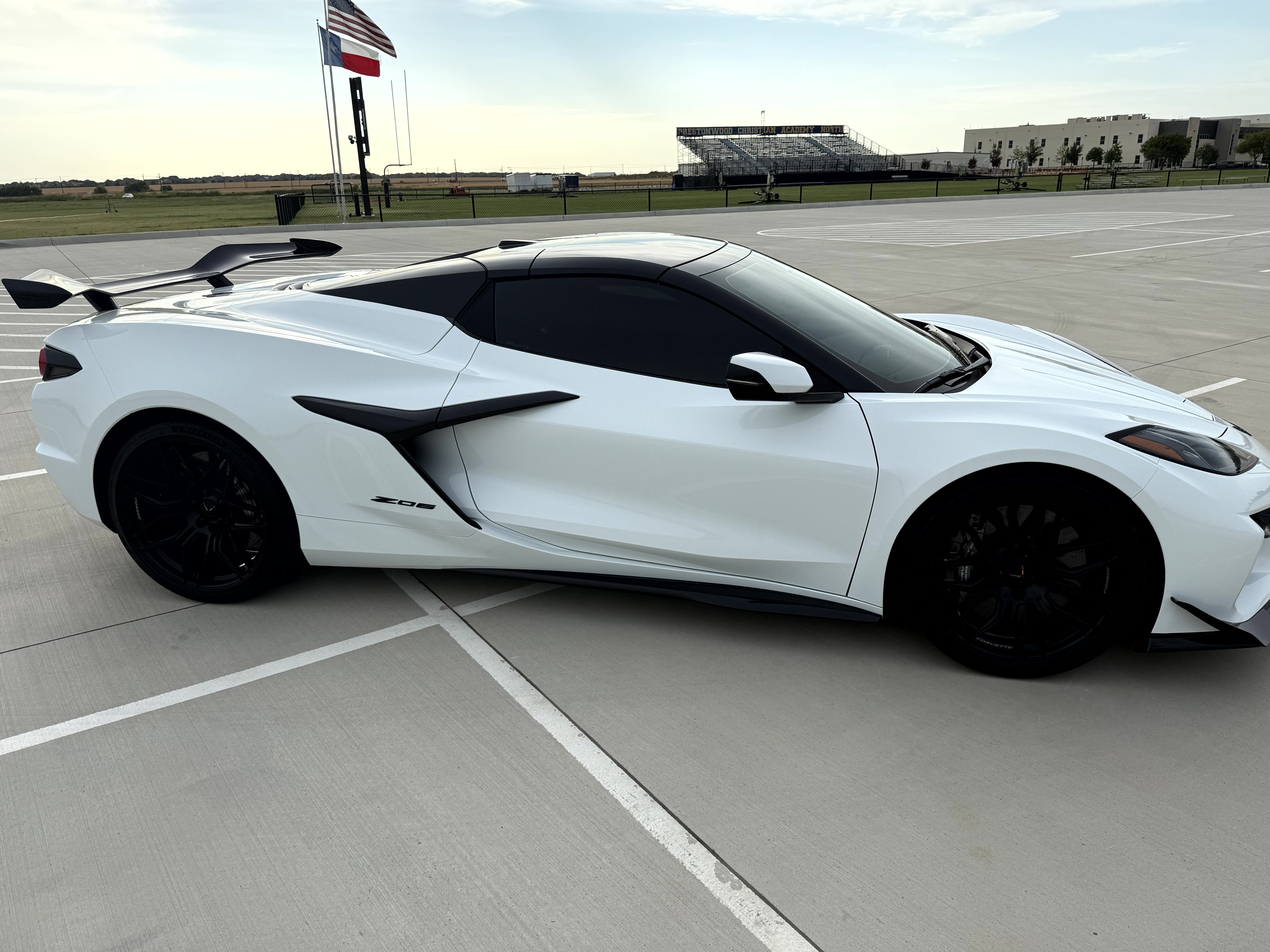 Used 2025 Chevrolet Corvette Z06 w/ Z07 Performance Package RWD image 4