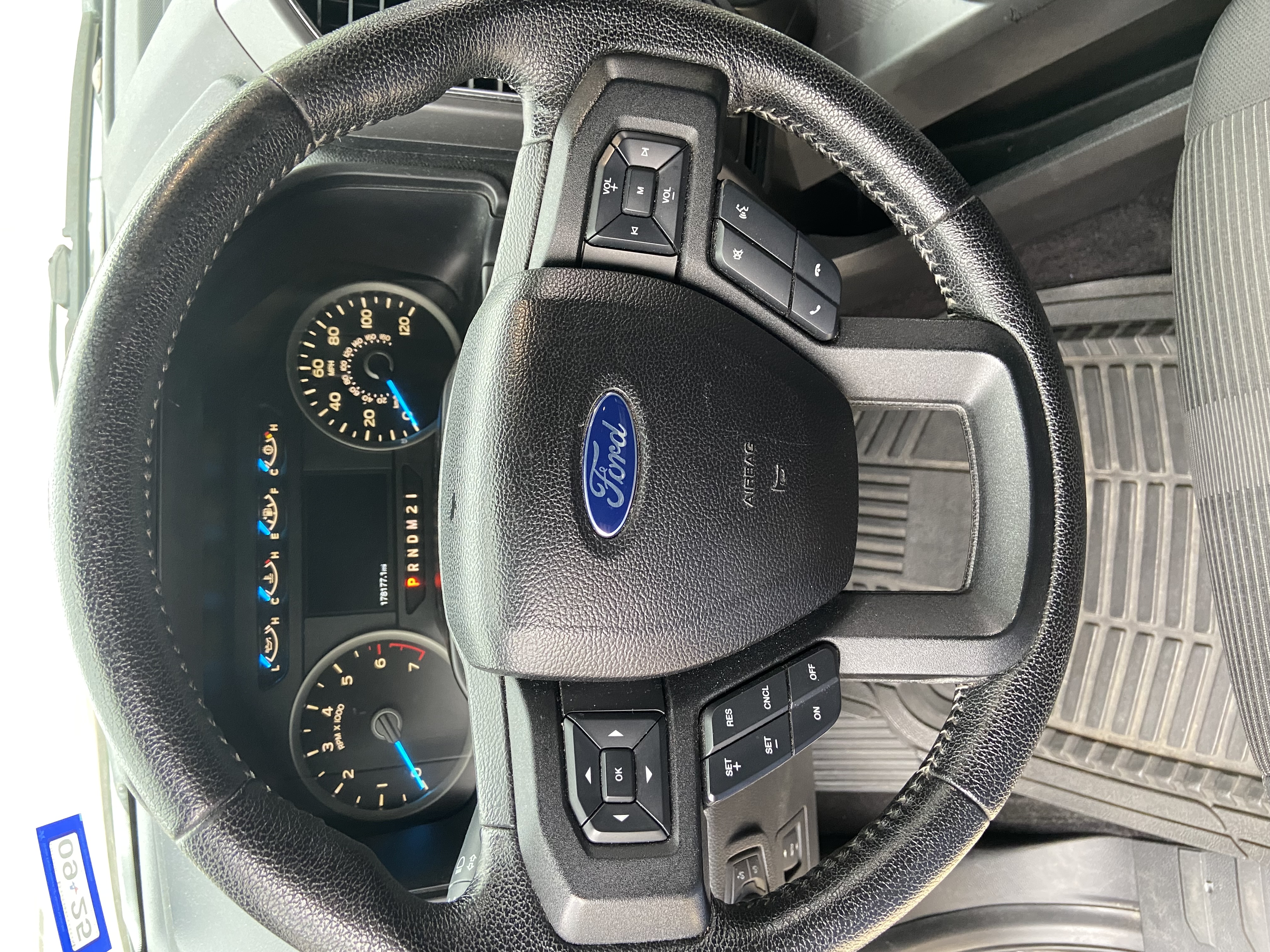 Used 2016 Ford F150 XLT w/ Equipment Group 302A Luxury RWD image 12
