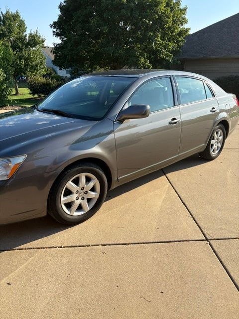 Used 2007 Toyota Avalon XL FWD image 2