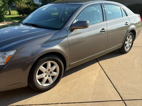 Used 2007 Toyota Avalon XL FWD image 2