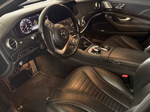 Used 2019 Mercedes-Benz S 560 Sedan image 5