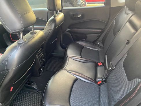 Used 2020 Jeep Compass Trailhawk image 9