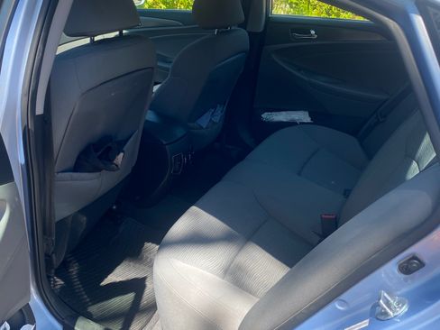 Used 2013 Hyundai Sonata Hybrid FWD image 9
