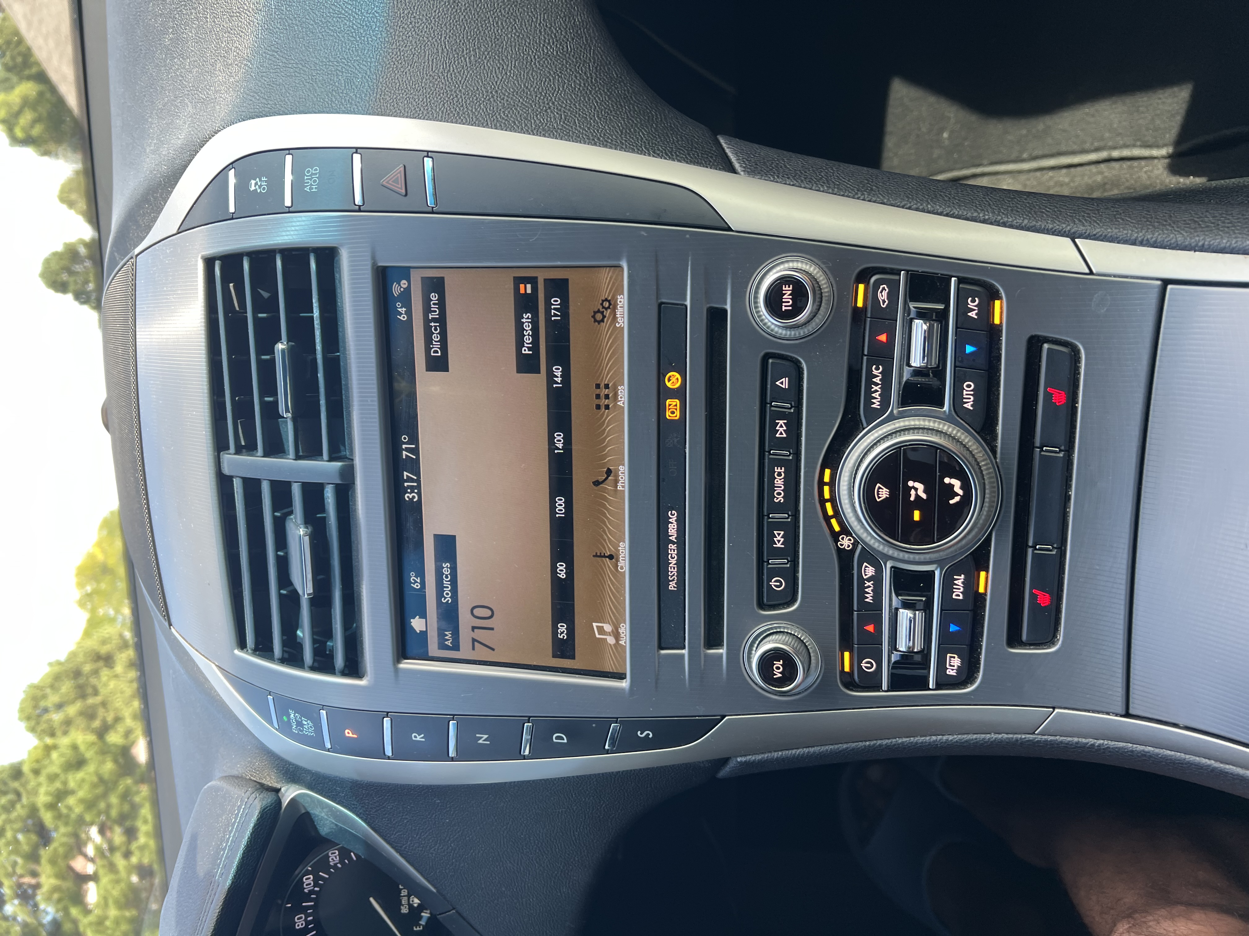 Used 2018 Lincoln MKZ Premiere AWD/4WD image 2
